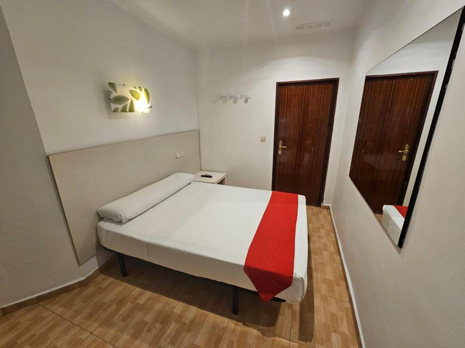 Hostal Las Vegas مدريد المظهر الخارجي الصورة